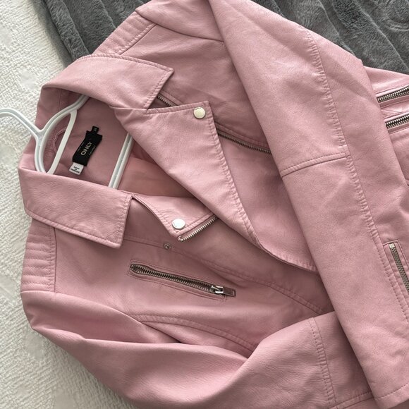 Pink leather jacket - Picture 3 of 5
